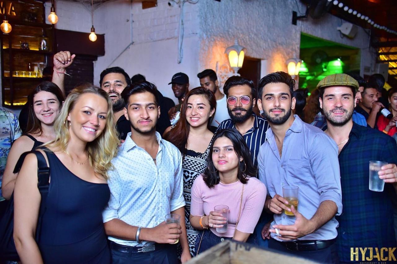Tobo Stays New Delhi Exteriör bild