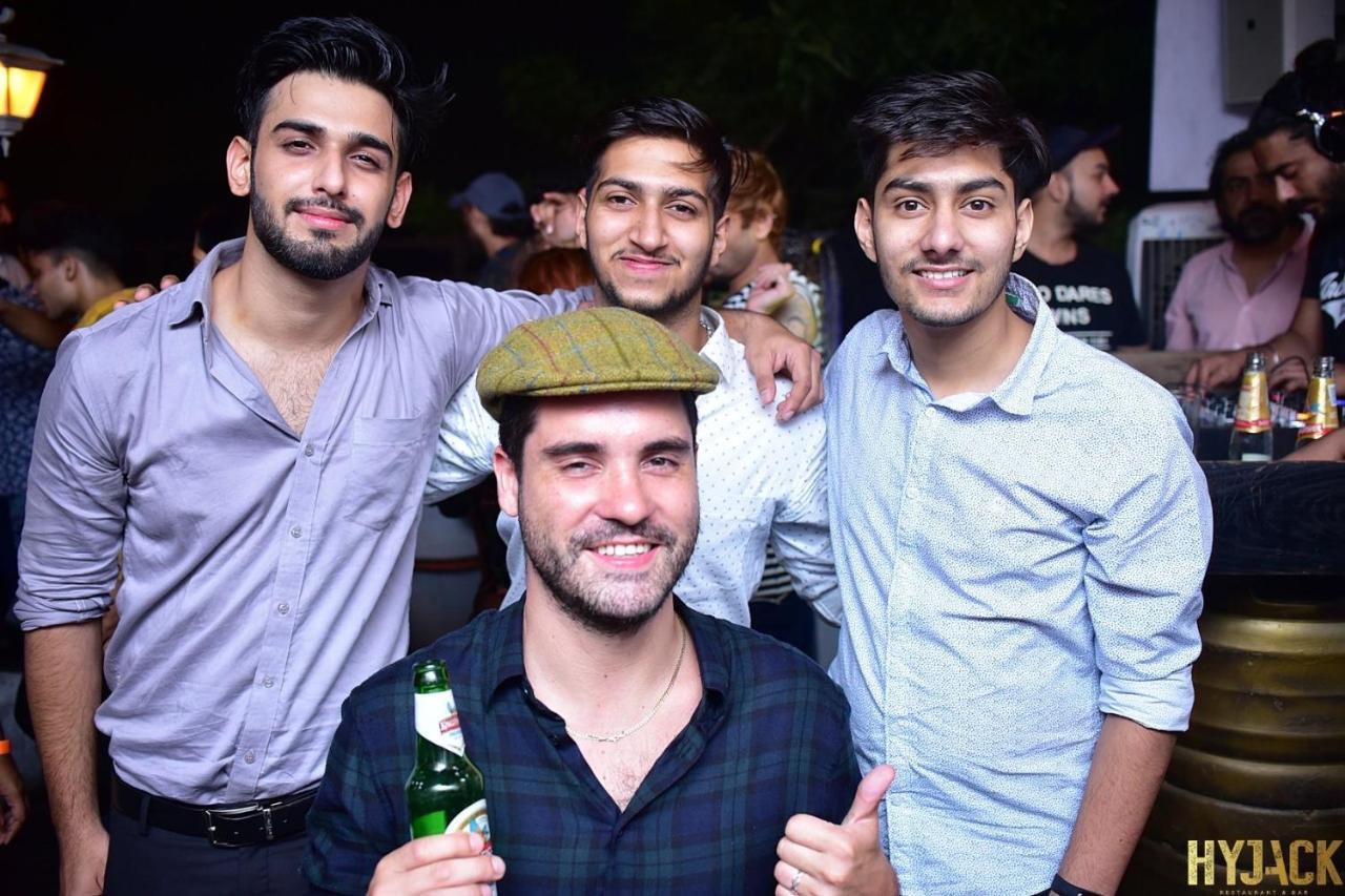 Tobo Stays New Delhi Exteriör bild